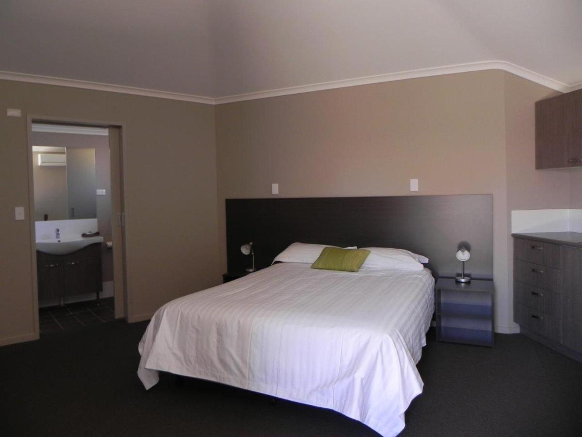 Bluestone Motor Inn Tennant Creek Bagian luar foto