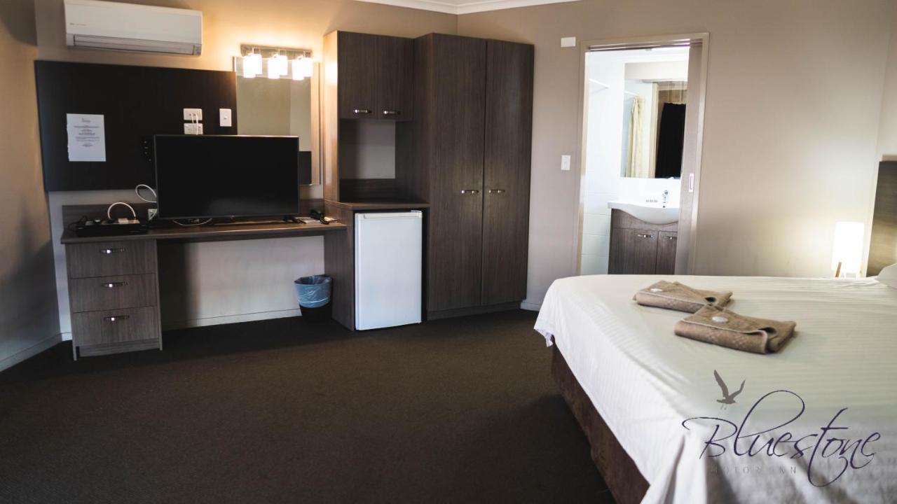 Bluestone Motor Inn Tennant Creek Bagian luar foto