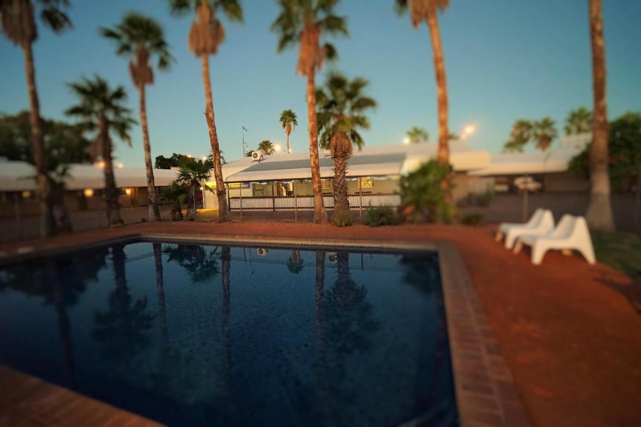 Bluestone Motor Inn Tennant Creek Bagian luar foto
