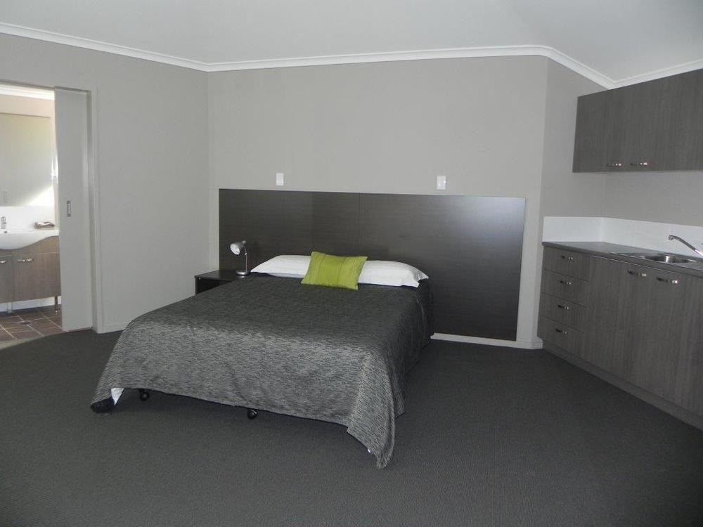 Bluestone Motor Inn Tennant Creek Bagian luar foto